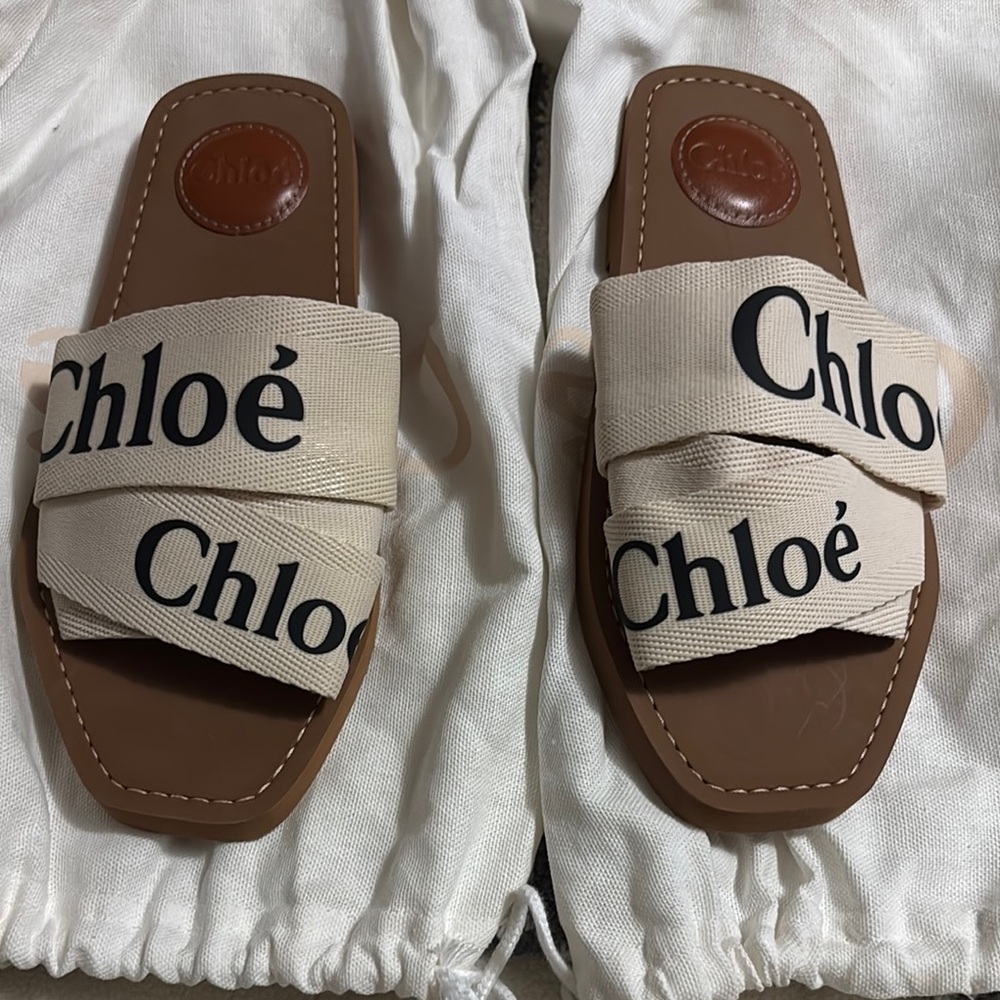 Chloé Tan and Cream Sandals